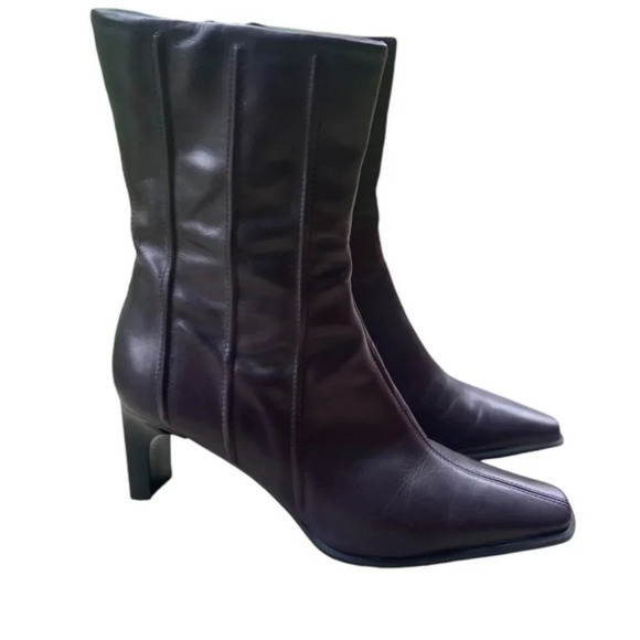 Arnold Churgin Made in Italy purple leather tall ankle heel zip up boots Sz 39.5 - Picture 1 of 12